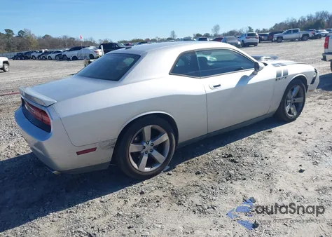 2010 Dodge Challenger R/T z USA, uszkodzony, nr VIN 2B3CJ5DT6AH139348